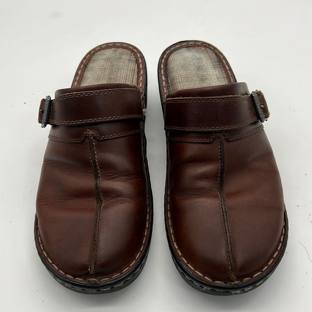Eastland Brown Leather Clogs (Mae) size 11